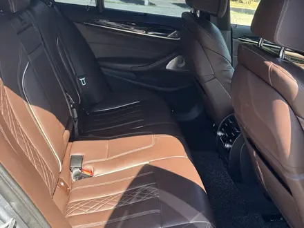 BMW 540 2018 года за 21 000 000 тг. в Шымкент – фото 36
