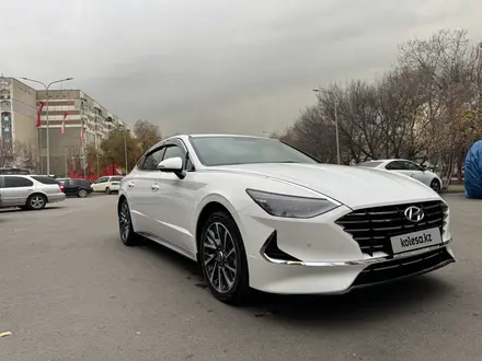 Hyundai Sonata 2023 года за 14 500 000 тг. в Алматы – фото 2