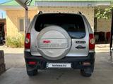 Chevrolet Niva 2012 года за 2 500 000 тг. в Шымкент – фото 2