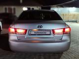 Hyundai Sonata 2005 годаfor3 150 000 тг. в Алматы – фото 3