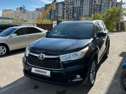 Toyota Highlander 2015 года за 14 550 000 тг. в Астана