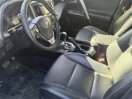 Toyota RAV4 2015 года за 12 000 000 тг. в Астана – фото 8