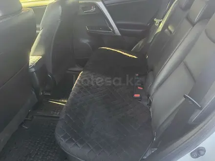 Toyota RAV4 2015 года за 12 000 000 тг. в Астана – фото 12
