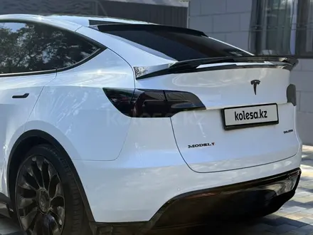 Tesla Model Y 2021 года за 18 700 000 тг. в Алматы – фото 21