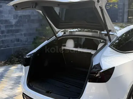 Tesla Model Y 2021 года за 18 700 000 тг. в Алматы – фото 24