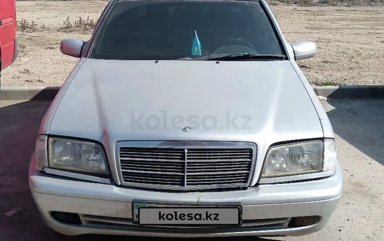 Mercedes-Benz C 240 2000 года за 1 800 000 тг. в Алматы