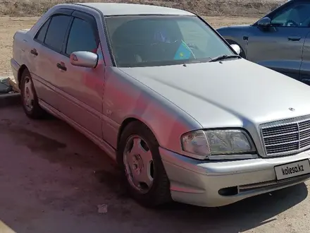 Mercedes-Benz C 240 2000 года за 1 800 000 тг. в Алматы – фото 3