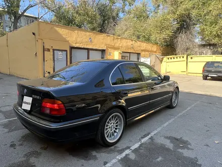 BMW 528 1997 года за 8 500 000 тг. в Алматы – фото 3