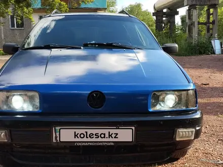 Volkswagen Passat 1992 года за 1 200 000 тг. в Караганда