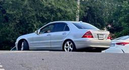 Mercedes-Benz C 320 2003 года за 2 000 000 тг. в Алматы