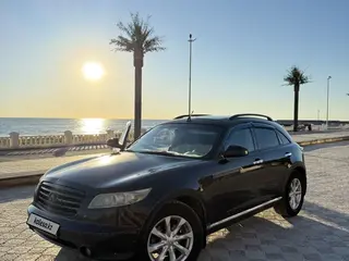 Infiniti FX35, 2005