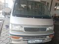 Toyota Hiace 1996 года за 500 000 тг. в Алматы – фото 2