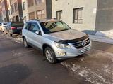 Volkswagen Tiguan 2011 года за 6 800 000 тг. в Петропавловск – фото 4