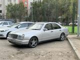 Mercedes-Benz E 280 1996 года за 2 600 000 тг. в Актобе