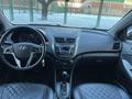 Hyundai Accent 2015 годаүшін5 100 000 тг. в Астана – фото 13