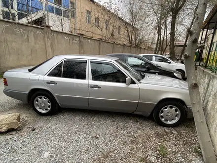 Mercedes-Benz E 230 1991 года за 1 350 000 тг. в Шымкент – фото 10