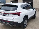 Hyundai Santa Fe 2023 годаүшін12 900 000 тг. в Уральск – фото 2