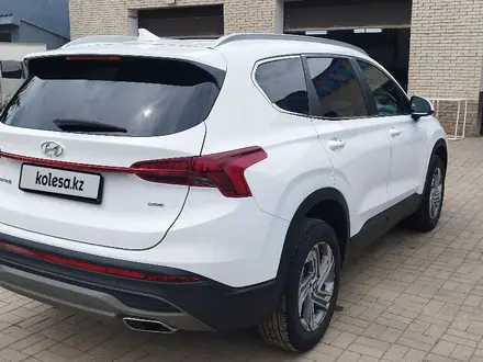 Hyundai Santa Fe 2023 года за 12 900 000 тг. в Уральск – фото 2