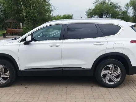 Hyundai Santa Fe 2023 года за 12 900 000 тг. в Уральск – фото 3