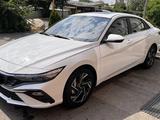 Hyundai Elantra 2024 годаfor8 600 000 тг. в Алматы – фото 2