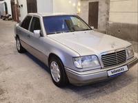 Mercedes-Benz E 220 1993 годаүшін2 750 000 тг. в Тараз