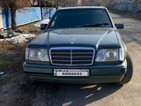 Mercedes-Benz E 220 1994 года за 2 800 000 тг. в Алматы – фото 5