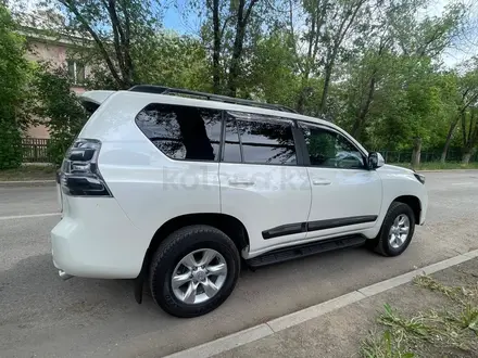 Toyota Land Cruiser Prado 2017 года за 19 900 000 тг. в Караганда – фото 11
