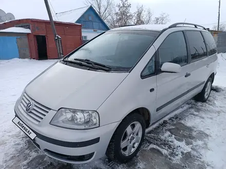 Volkswagen Sharan 2001 года за 2 800 000 тг. в Караганда – фото 2