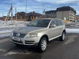 Volkswagen Touareg 2004 годаүшін3 700 000 тг. в Караганда