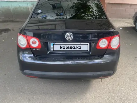 Volkswagen Jetta 2006 года за 2 600 000 тг. в Рудный – фото 3