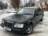 Mercedes-Benz E 280 1993 года за 3 000 000 тг. в Актобе