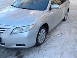 Toyota Camry 2007 года за 3 700 000 тг. в Актобе – фото 2