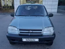 Chevrolet Niva, 2005