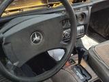 Mercedes-Benz 190 1993 годаүшін500 000 тг. в Жанаозен – фото 4