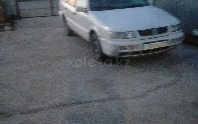 Volkswagen Passat 1995 года за 850 000 тг. в Астана