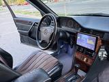Mercedes-Benz E 320 1993 года за 2 750 000 тг. в Астана