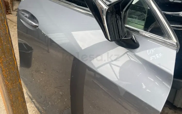 Передняя правая дверь Lexus UX за 500 000 тг. в Алматы