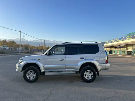 Toyota Land Cruiser Prado 1999 года за 6 850 000 тг. в Алматы – фото 3