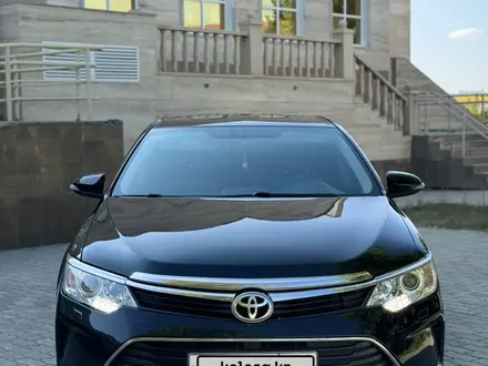 Toyota Camry 2016 года за 7 500 000 тг. в Уральск – фото 4