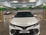 Toyota Camry 2018 годаfor13 500 000 тг. в Астана