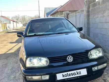 Volkswagen Golf 1994 года за 1 300 000 тг. в Алматы – фото 2