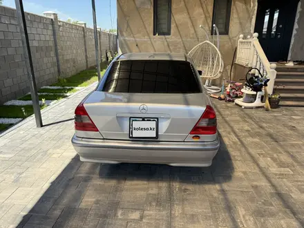 Mercedes-Benz C 240 2000 года за 4 200 000 тг. в Алматы – фото 2