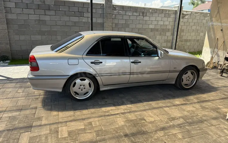 Mercedes-Benz C 240 2000 годаүшін4 200 000 тг. в Алматы