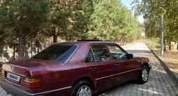 Mercedes-Benz E 220 1993 года за 2 300 000 тг. в Алматы – фото 4