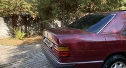 Mercedes-Benz E 220 1993 года за 2 300 000 тг. в Алматы – фото 5