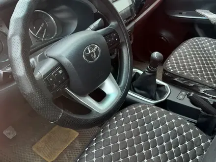 Toyota Hilux 2021 года за 18 400 000 тг. в Уральск – фото 3