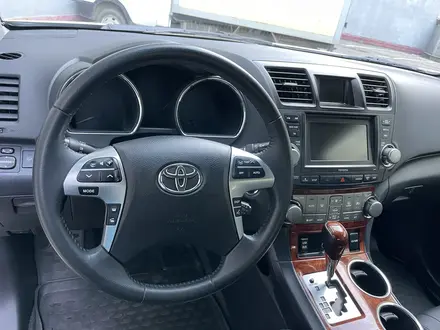 Toyota Highlander 2013 года за 17 600 000 тг. в Алматы – фото 9