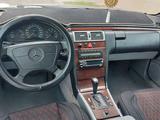 Mercedes-Benz E 320 1996 годаүшін2 300 000 тг. в Алматы – фото 4