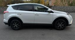 Toyota RAV4 2019 годаүшін11 500 000 тг. в Усть-Каменогорск – фото 4