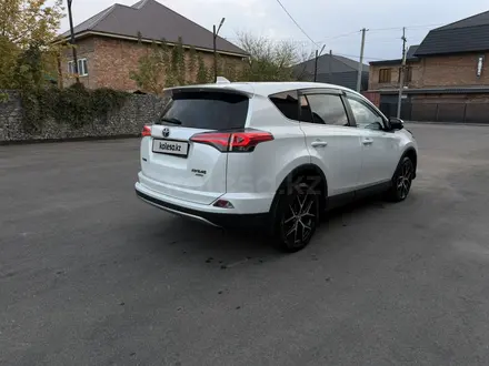 Toyota RAV4 2019 года за 11 500 000 тг. в Усть-Каменогорск – фото 6